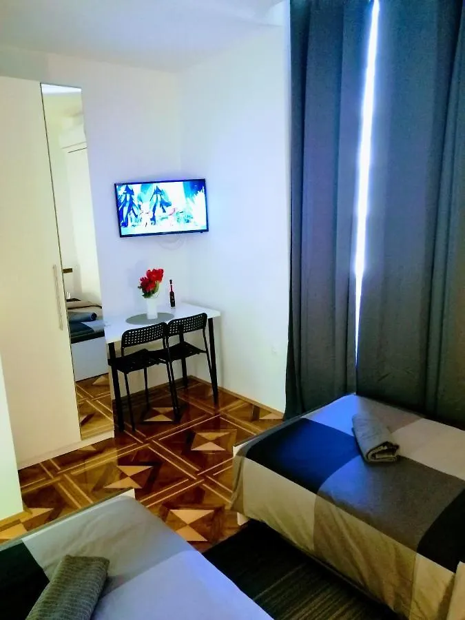 Zpula Center Studio Apartments Pula