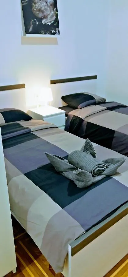 Zpula Center Studio Apartments Pula