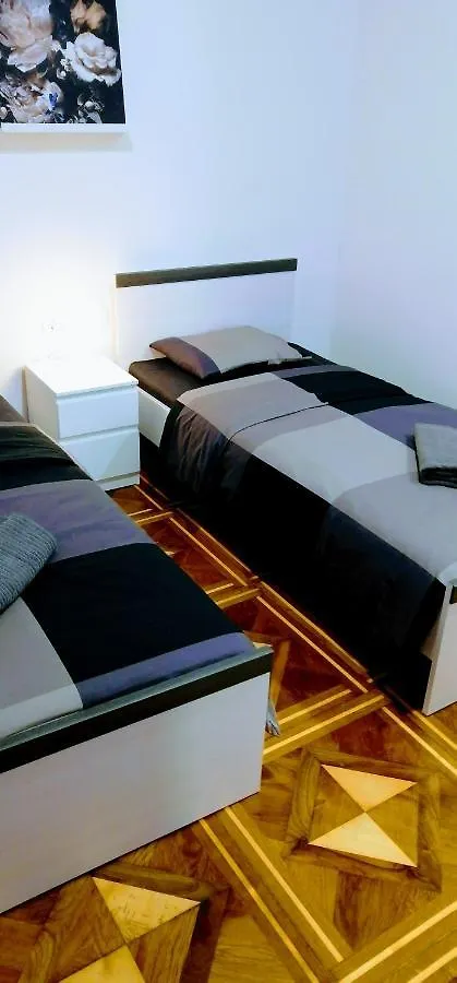 Zpula Center Studio Apartments