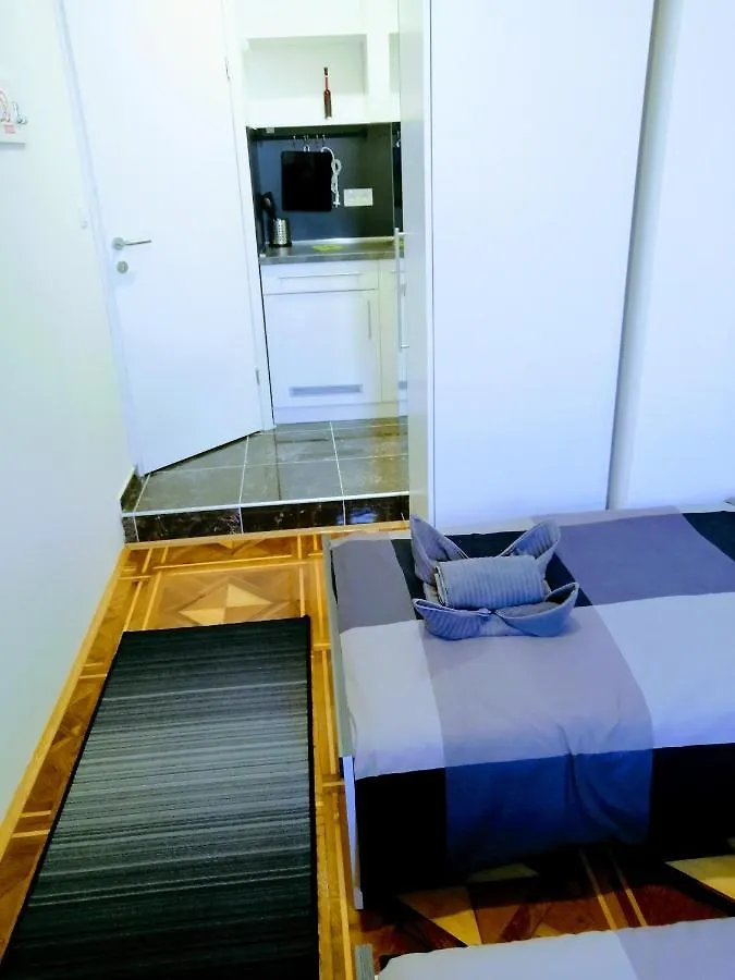 Zpula Center Studio Apartments