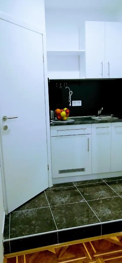 Zpula Center Studio Apartments