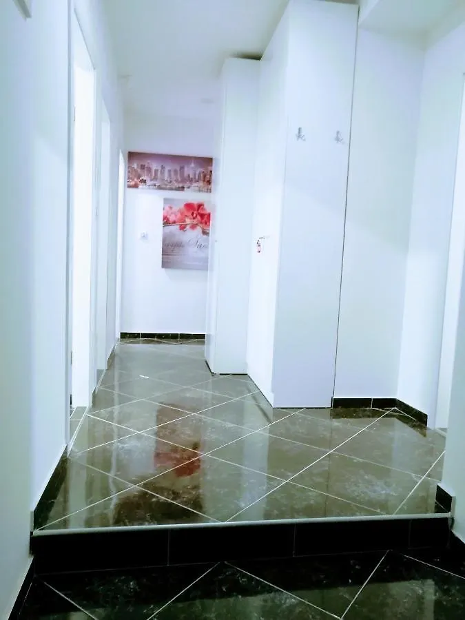 Zpula Center Studio Apartments