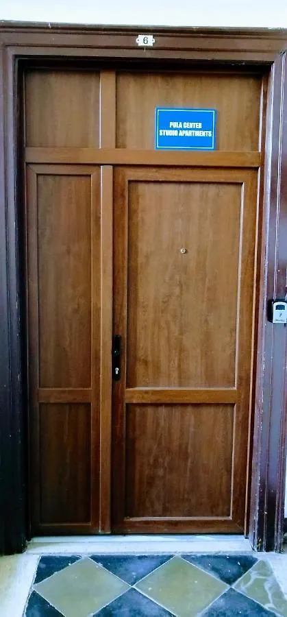 Zpula Center Studio Apartments